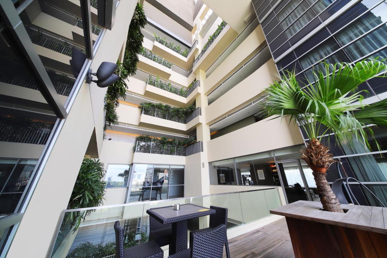 Pan Pacific Serviced Suites Orchard, Сингапур Екстериор снимка